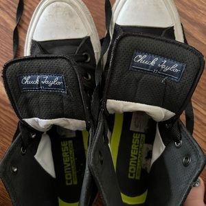 Converse black chucks